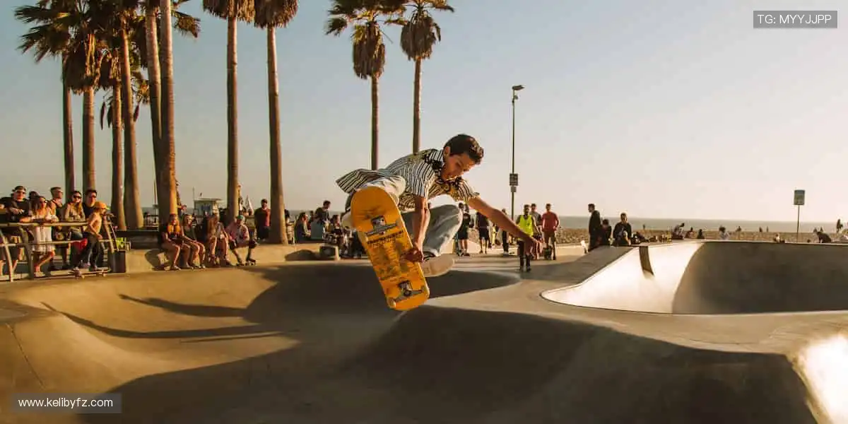 🏆冠军同款,与偶像共享荣耀时刻!